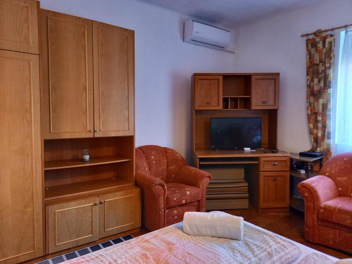 Clara Apartman Keszthely Exterior foto